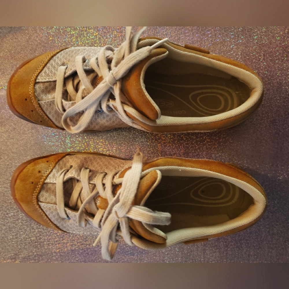 Keen Mercer Size 11 Women CNX Contour Arch Tan shoes